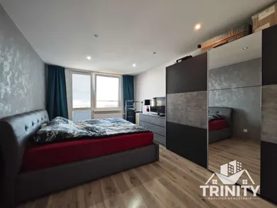 Na predaj 2-izbový byt, 68 m², Nové Zámky