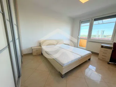 Na predaj 1-izbový byt, 36 m², Vráble, Lúky