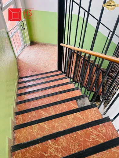 Na predaj komerčné, 46 m², Nové Zámky, Komárňanská