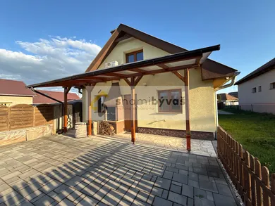 Na predaj 5-izbový dom, 135 m², Valaliky, Zvoničná