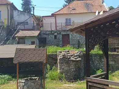 Na predaj 2-izbový dom, 82 m², Nitra, Stračia