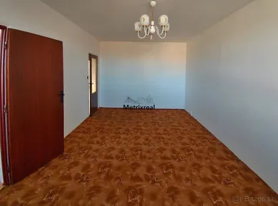 Na predaj 3-izbový byt, 80 m², Malacky, Záhorácka