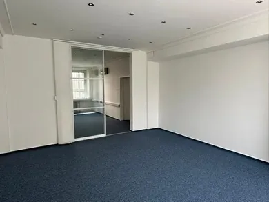Komerčné priestory na prenájom, Bratislava-Staré Mesto · €10