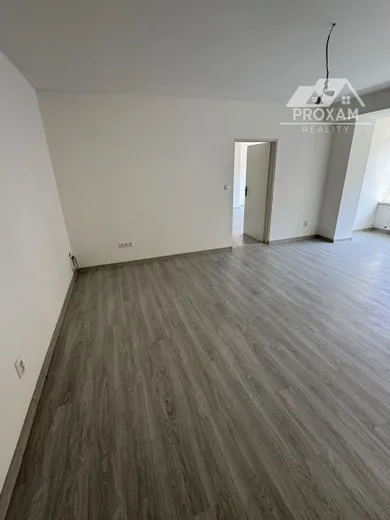Na predaj 3-izbový byt, 98 m², Lučenec