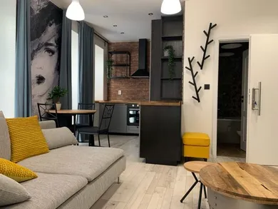 Na prenájom 2-izbový byt, 40 m², Banská Bystrica, Úľanská cesta
