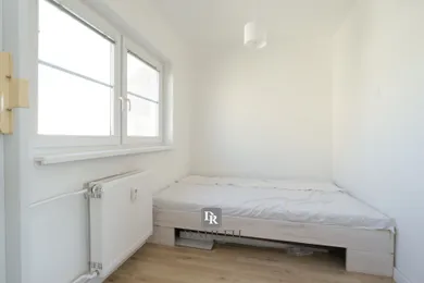 Na prenájom 3-izbový byt, 70 m², Bratislava-Staré Mesto, Grösslingova