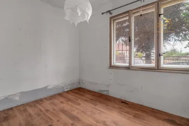 Na predaj dom, 198 m², Vinohrady nad Váhom
