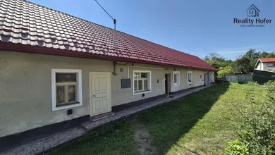 Na predaj pozemok, Podhradík