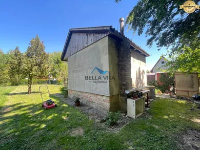 Na predaj pozemok, 326 m², Šaľa, Čerešňový sad