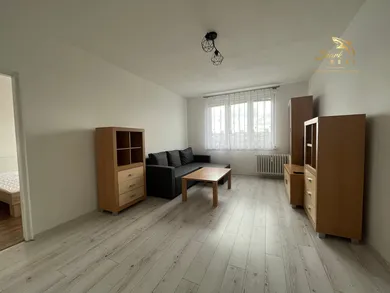 Na predaj 2-izbový byt, 60 m², Nitra, Kollárova