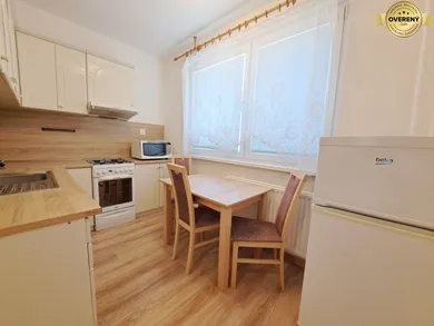 Na prenájom 2-izbový byt, 50 m², Poprad, Dostojevského ulica