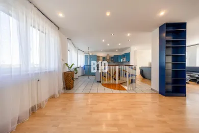 Na predaj 4-izbový byt, 144 m², Bratislava-Staré Mesto, Záhradnícka