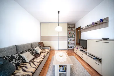 Byty na predaj 1-izbový, Bratislava-Dúbravka · €155 000