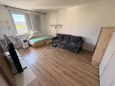 Mieszkania na wynajem, 1-pokojowe, Bratislava-Karlova Ves · €690