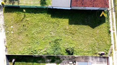 Na predaj pozemok, 951 m², Orešany