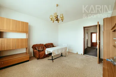 Na predaj 3-izbový byt, 68 m², Bratislava-Petržalka, Rovniankova
