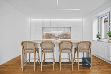 Na predaj 4-izbový byt, 125 m², Bratislava-Ružinov, Súľovská