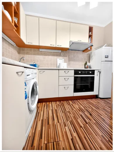 Na prenájom 1-izbový byt, 29 m², Banská Bystrica, Moskovská
