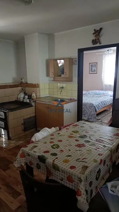Na predaj 4-izbový dom, Valkovce