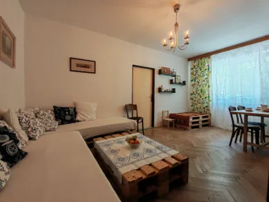 Na predaj 2-izbový byt, 50 m², Banská Štiavnica