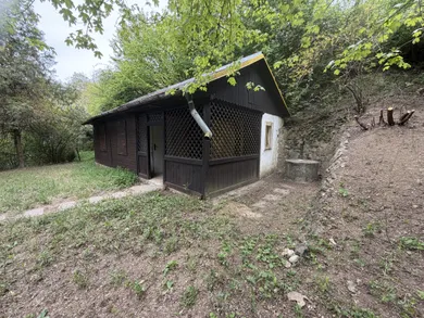 Rekreačné domy na predaj, Ratnovce · €149 900