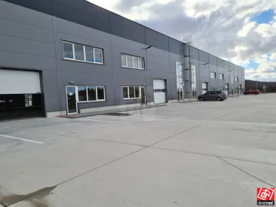 Obiekty na wynajem, Bratislava-Devínska Nová Ves · €6750