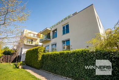 Na predaj 2-izbový byt, 65 m², Bratislava-Nové Mesto, Frankovská