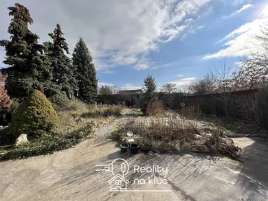 Na predaj pozemok, 846 m², Nitra, Fabrická