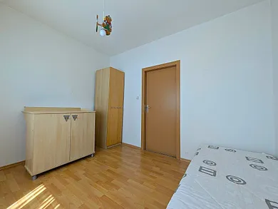 Na predaj 3-izbový byt, 71 m², Sereď, Pažitná