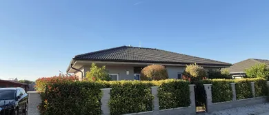 Eladó házak, 4-szobás, Lehnice · €326 000