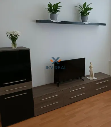 Na prenájom 2-izbový byt, 37 m², Čadca