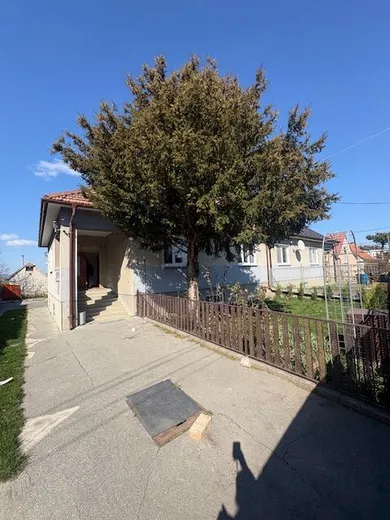 Na predaj 3-izbový dom, 110 m², Most pri Bratislave, Budovateľská