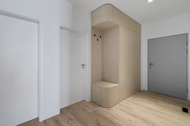 Na predaj 3-izbový byt, 67 m², Ivanka pri Dunaji, Bernolákovská