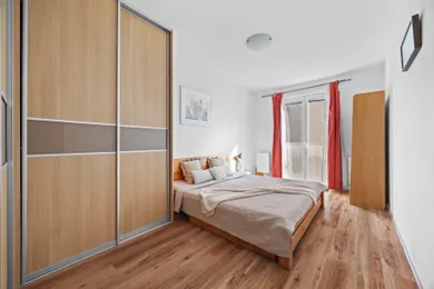 Na predaj 4-izbový byt, 93 m², Bratislava-Dúbravka, Nejedlého