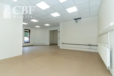 Na prenájom komerčné, 126 m², Poprad, Tatranské námestie