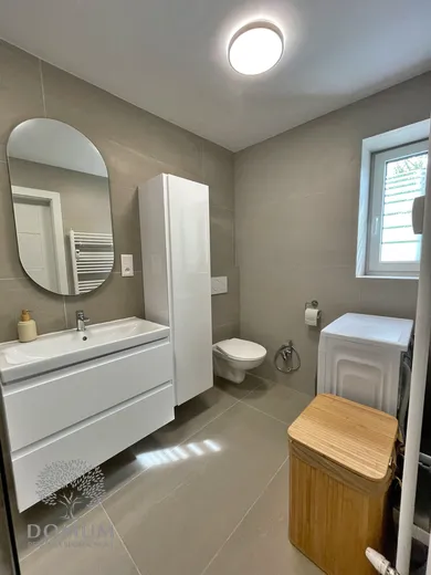 Na prenájom 2-izbový byt, 67 m², Nové Mesto nad Váhom, J. Kollára