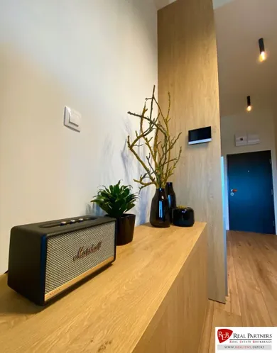 Na prenájom 1-izbový byt, 38 m², Bratislava-Ružinov, Kaštieľska