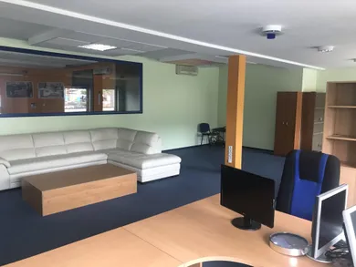 Na prenájom komerčné, 165 m², Zvolen
