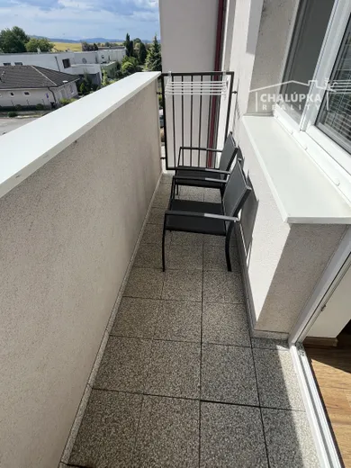 Na prenájom 2-izbový byt, 54 m², Soblahov
