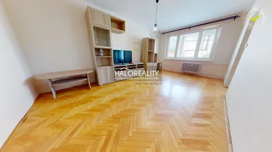 Na predaj 3-izbový byt, 87 m², Rimavská Sobota