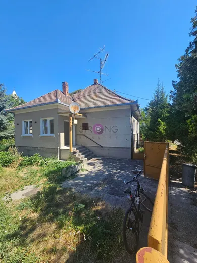 Na predaj 3-izbový dom, 391 m², Vrakúň