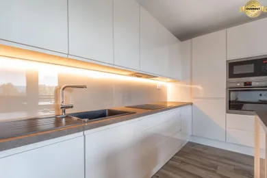 Na predaj 3-izbový byt, 86 m², Bratislava-Ružinov, Záhradnícka
