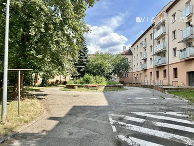 Byty na predaj 2-izbový, Trenčín · €138 990