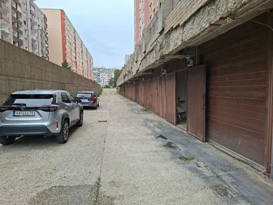 Eladó objektumok, Bratislava-Petržalka · €39 000