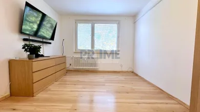 Na prenájom 1-izbový byt, 36 m², Bratislava-Dúbravka, Pekníkova