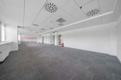 Na prenájom komerčné v Bratislava-Ružinov · €4 740 · Čiastočná rekonštrukcia