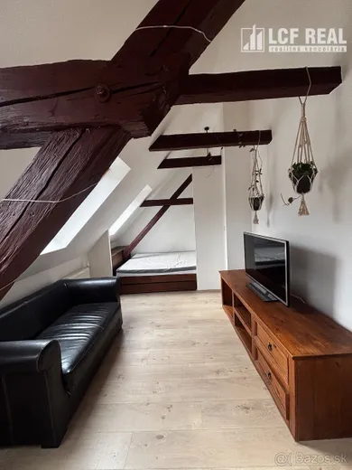 Na predaj byt, 25 m², Banská Štiavnica, Alžbety Gwerkovej Göllnerovej