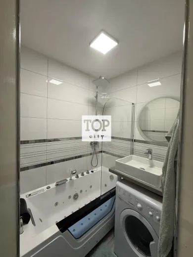 Na predaj 3-izbový byt, 58 m², Poprad, -