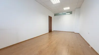 Na prenájom komerčné v Trenčín · €360 · Čiastočná rekonštrukcia