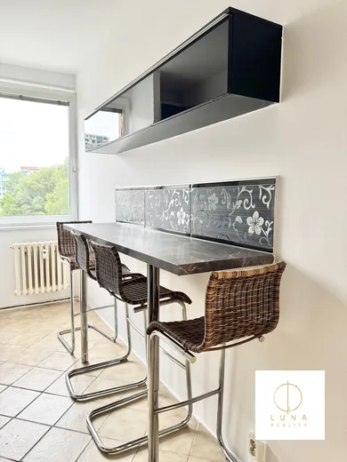 Na prenájom 3-izbový byt, 67 m², Bratislava-Petržalka, Šustekova
